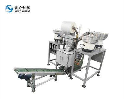 Mașină de ambalat accesorii de cusut